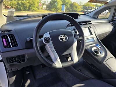 2010 Toyota Prius III   - Photo 15 - Garland, TX 75042