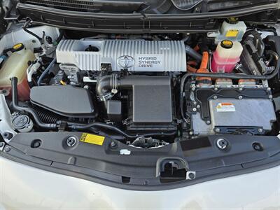 2010 Toyota Prius III   - Photo 14 - Garland, TX 75042