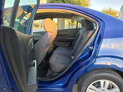 2014 Chevrolet Sonic LT Auto   - Photo 15 - Garland, TX 75042