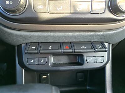 2018 Chevrolet Colorado Z71   - Photo 19 - Garland, TX 75042