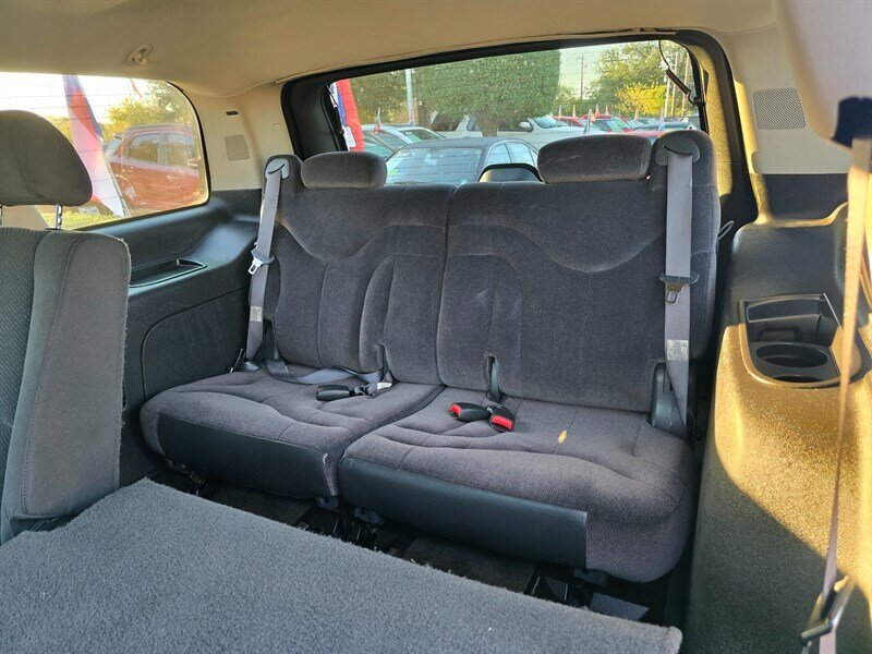 2008 GMC Yukon SLE - Photo 18 - Garland, TX 75042