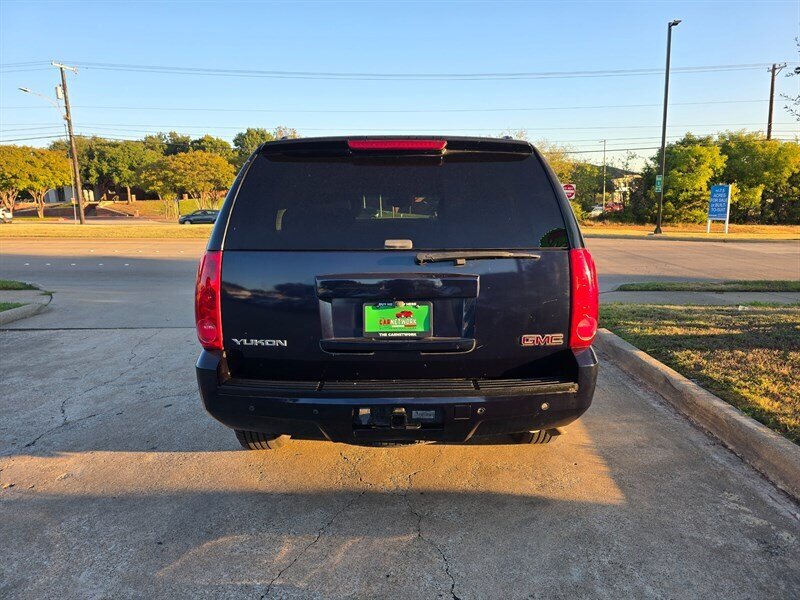 2008 GMC Yukon SLE - Photo 8 - Garland, TX 75042