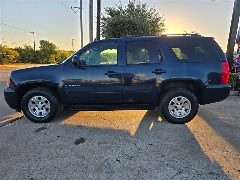 2008 GMC Yukon SLE - Photo 3 - Garland, TX 75042