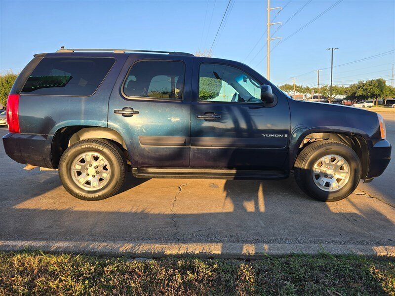 2008 GMC Yukon SLE - Photo 10 - Garland, TX 75042