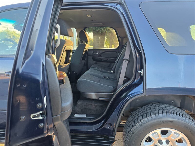 2008 GMC Yukon SLE - Photo 16 - Garland, TX 75042