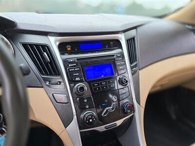2012 Hyundai SONATA GLS   - Photo 17 - Garland, TX 75042