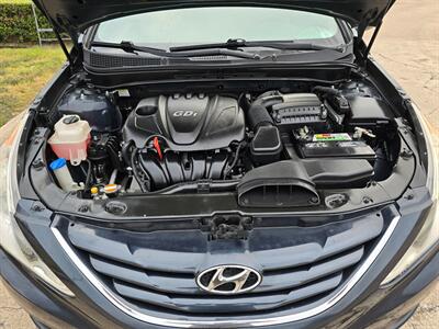 2012 Hyundai SONATA GLS   - Photo 12 - Garland, TX 75042