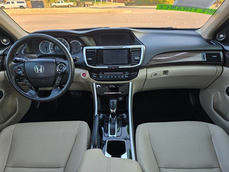 2017 Honda Accord Touring - Photo 22 - Garland, TX 75042