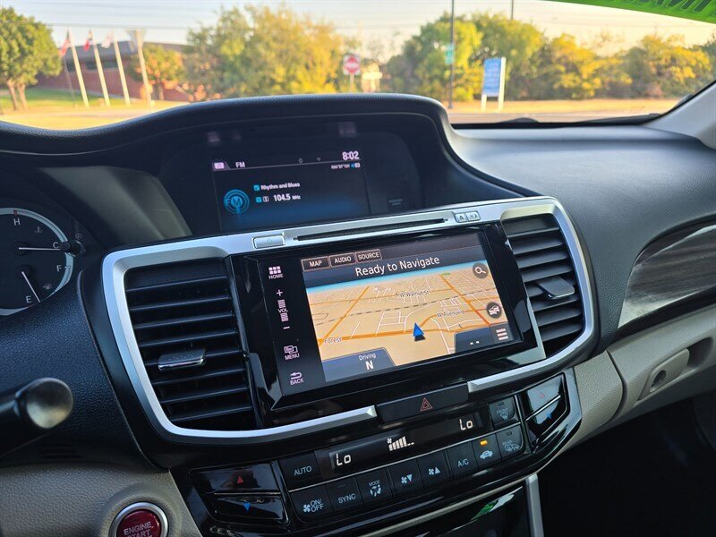 2017 Honda Accord Touring - Photo 25 - Garland, TX 75042