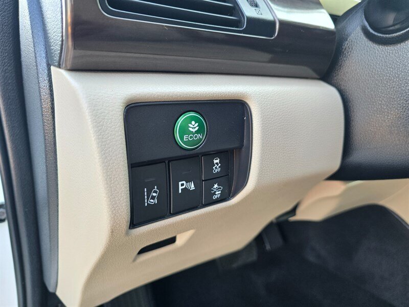 2017 Honda Accord Touring - Photo 18 - Garland, TX 75042