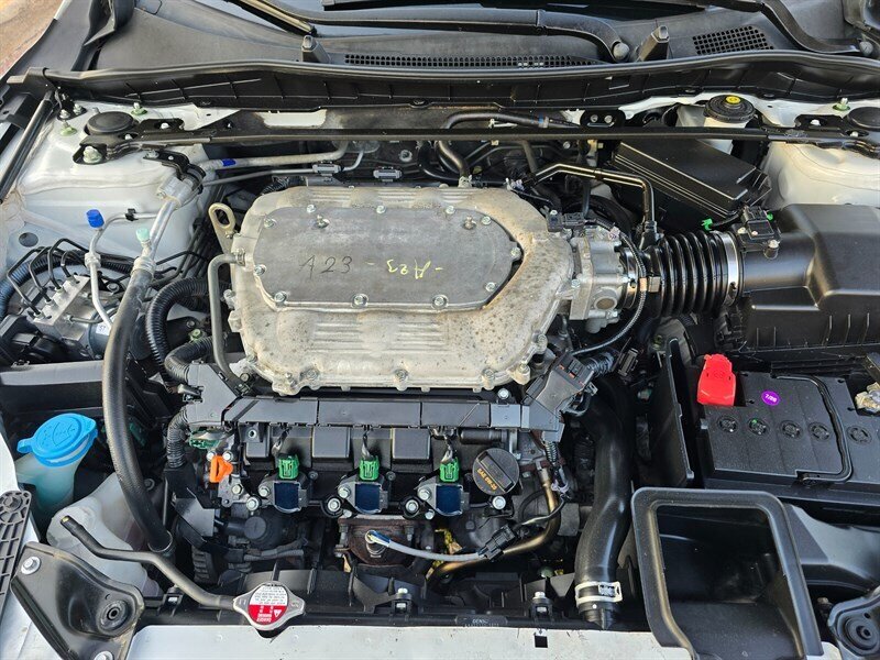 2017 Honda Accord Touring - Photo 15 - Garland, TX 75042