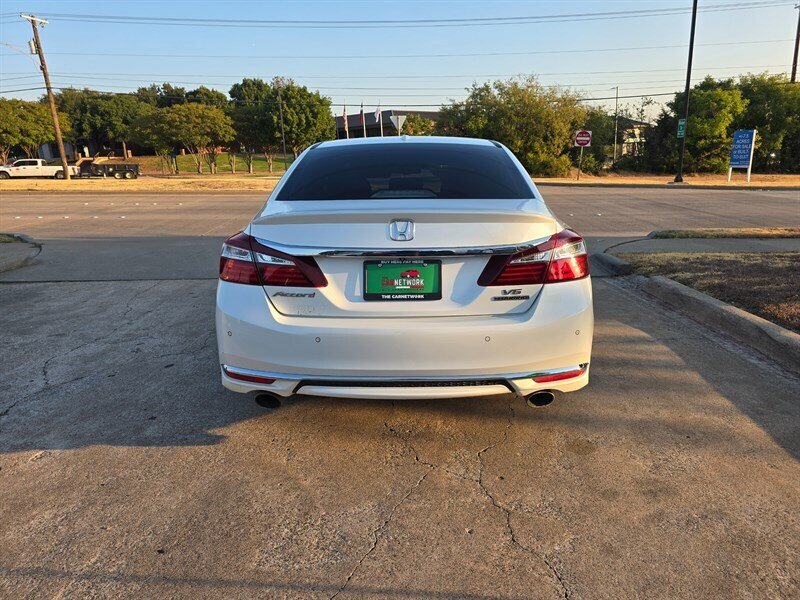 2017 Honda Accord Touring - Photo 8 - Garland, TX 75042