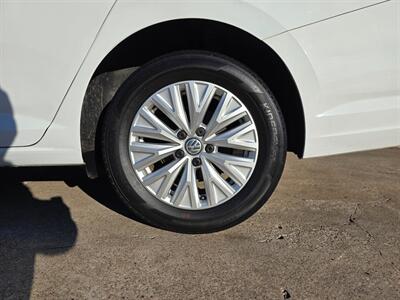 2019 Volkswagen Jetta SE   - Photo 4 - Garland, TX 75042