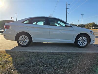 2019 Volkswagen Jetta SE   - Photo 9 - Garland, TX 75042