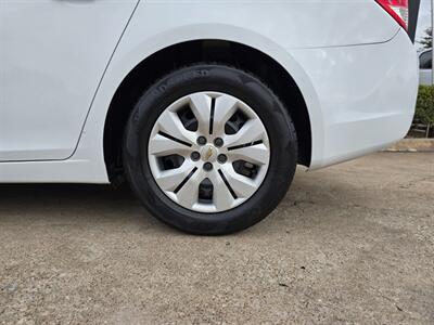 2012 Chevrolet Cruze LS   - Photo 4 - Garland, TX 75042