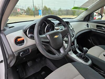 2012 Chevrolet Cruze LS   - Photo 13 - Garland, TX 75042