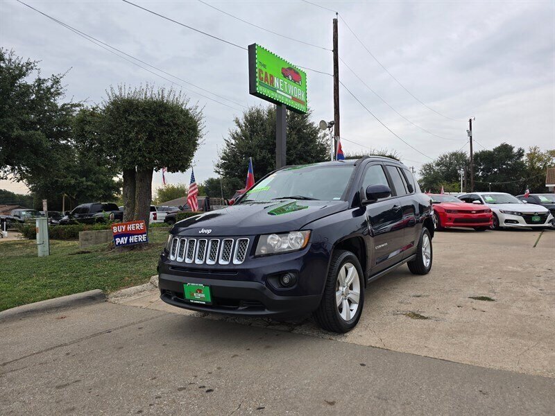 2016 Jeep Compass Latitude   - Photo 1 - Garland, TX 75042