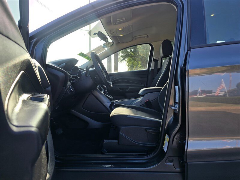 2016 Ford Escape S - Photo 14 - Garland, TX 75042