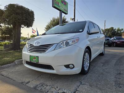 2016 Toyota Sienna XLE 8-Passenger   - Photo 2 - Garland, TX 75042