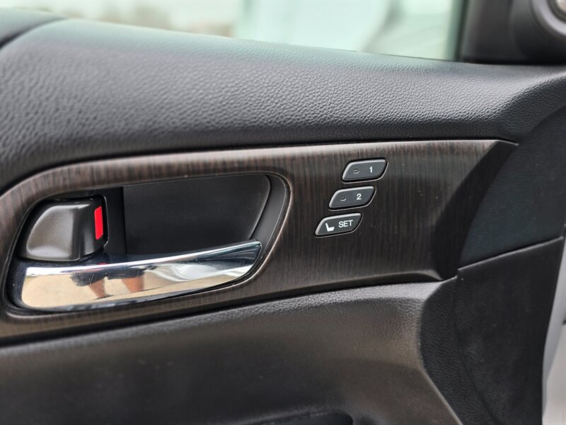 2014 Honda Accord EX-L - Photo 12 - Garland, TX 75042