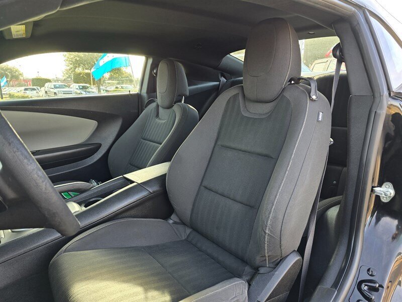 2014 Chevrolet Camaro LS - Photo 16 - Garland, TX 75042