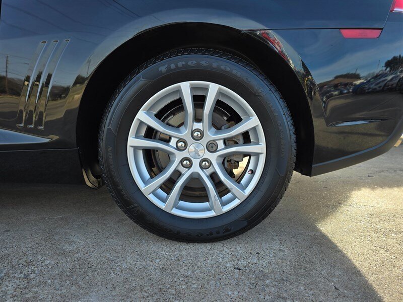 2014 Chevrolet Camaro LS - Photo 5 - Garland, TX 75042