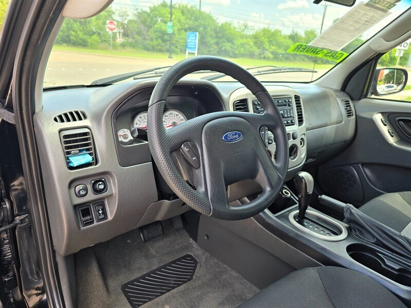 2007 Ford Escape XLT - Photo 15 - Garland, TX 75042
