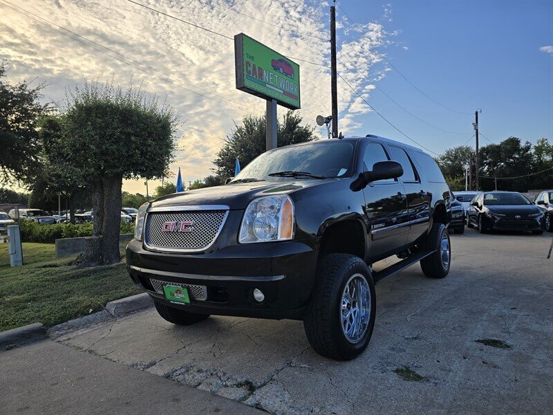 2009 GMC Yukon XL Denali   - Photo 1 - Garland, TX 75042