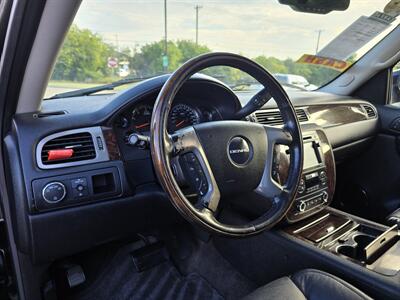 2009 GMC Yukon XL Denali   - Photo 15 - Garland, TX 75042