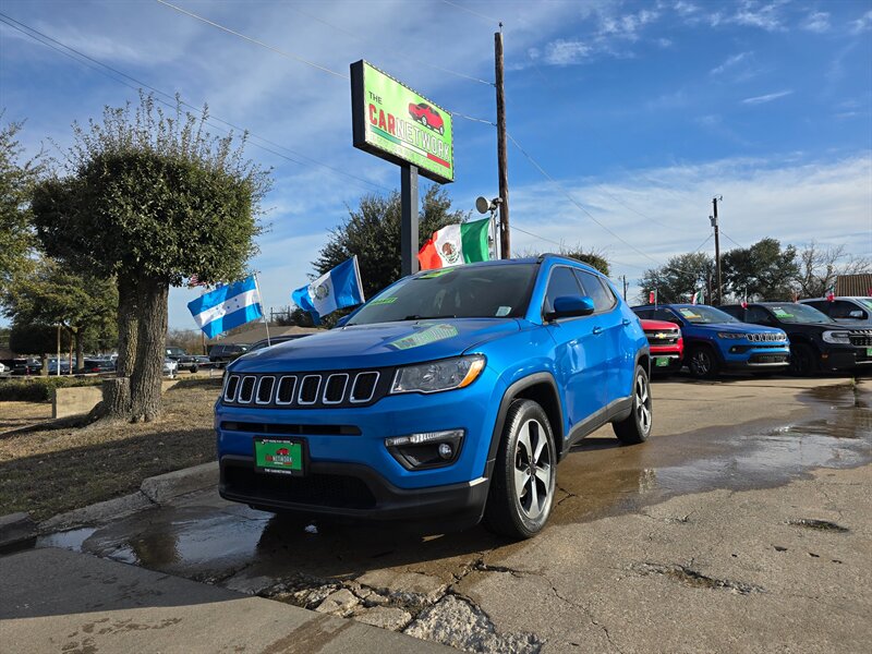 2018 Jeep Compass Latitude   - Photo 1 - Garland, TX 75042