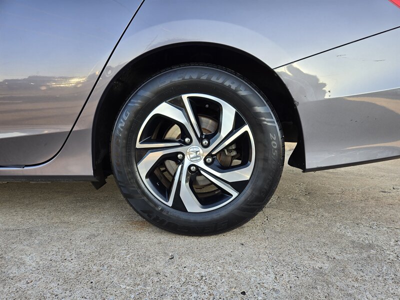 2016 Honda Accord LX - Photo 4 - Garland, TX 75042