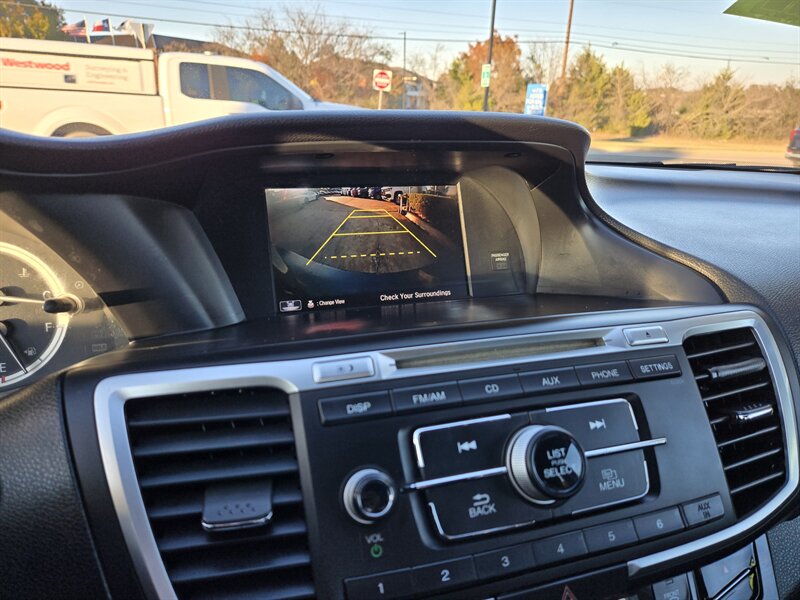 2016 Honda Accord LX - Photo 18 - Garland, TX 75042