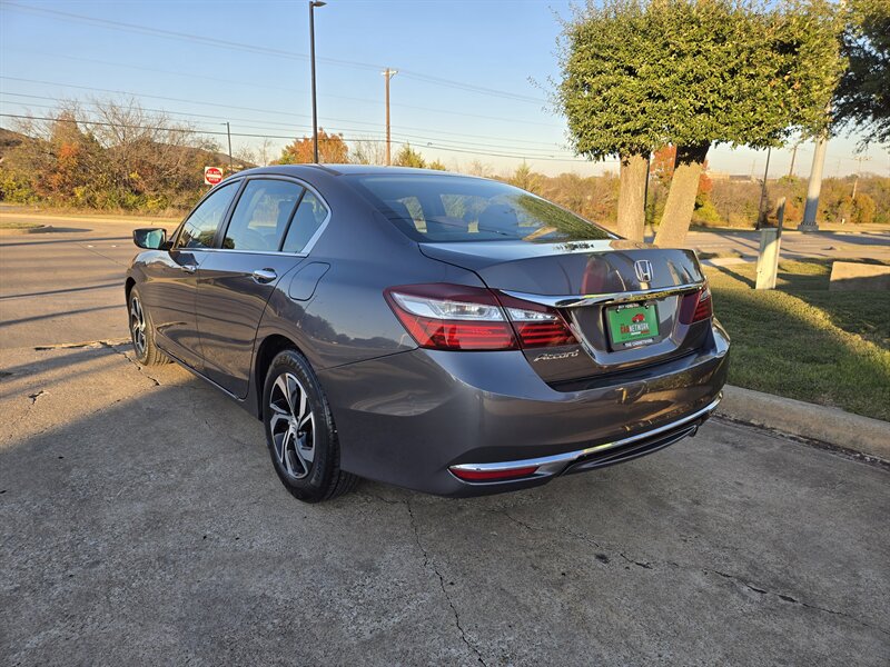 2016 Honda Accord LX - Photo 6 - Garland, TX 75042
