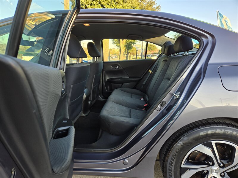 2016 Honda Accord LX - Photo 15 - Garland, TX 75042