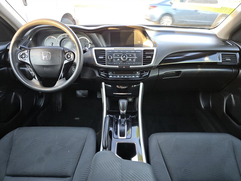 2016 Honda Accord LX - Photo 16 - Garland, TX 75042