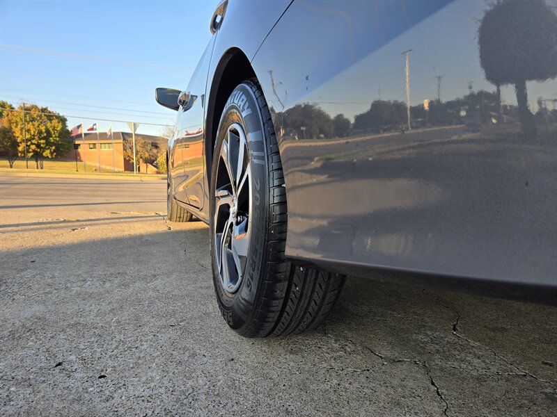 2016 Honda Accord LX - Photo 5 - Garland, TX 75042