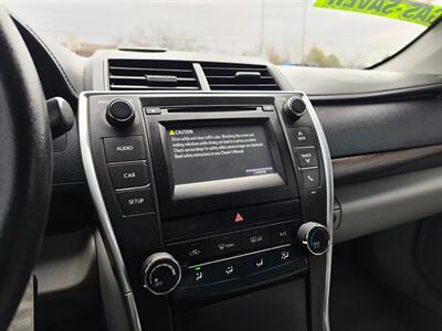 2017 Toyota Camry LE - Photo 17 - Garland, TX 75042