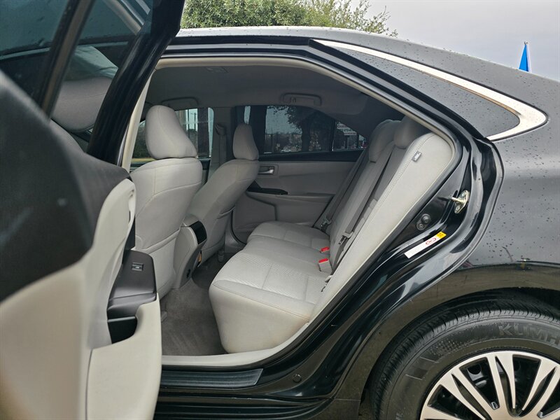 2017 Toyota Camry LE - Photo 15 - Garland, TX 75042