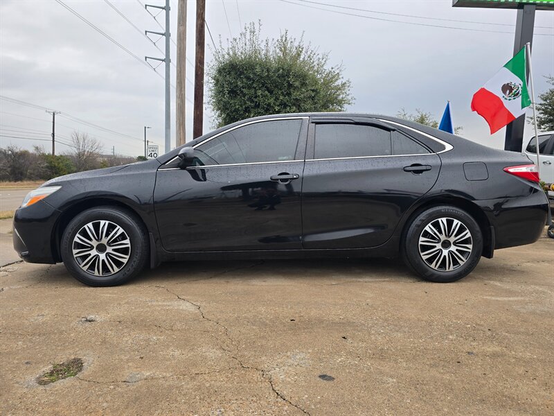 2017 Toyota Camry LE - Photo 3 - Garland, TX 75042