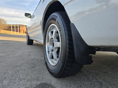 2000 Toyota Camry LE   - Photo 5 - Garland, TX 75042