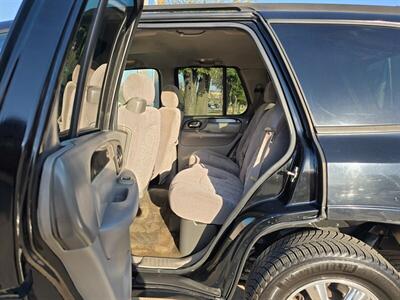 2004 GMC Envoy SLE   - Photo 14 - Garland, TX 75042