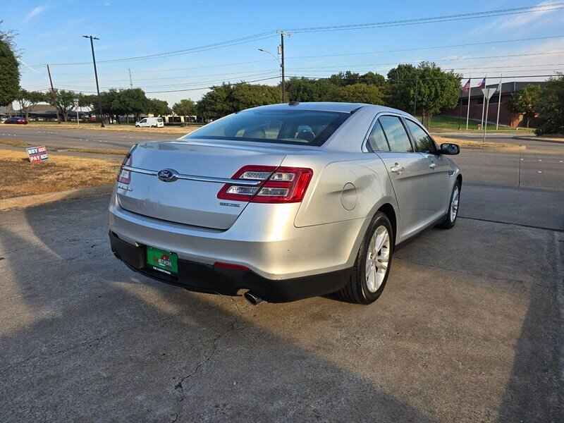 2016 Ford Taurus SE - Photo 9 - Garland, TX 75042