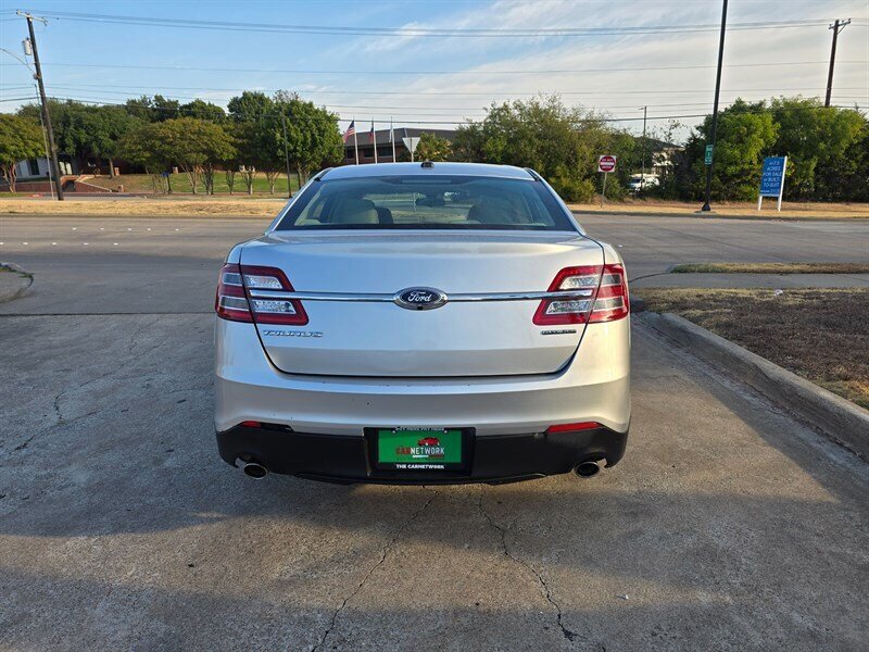 2016 Ford Taurus SE - Photo 7 - Garland, TX 75042