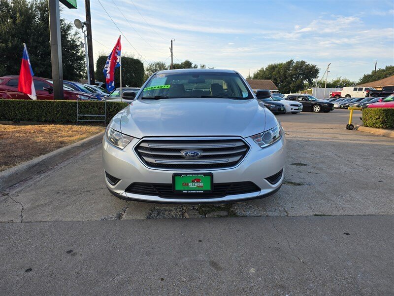 2016 Ford Taurus SE - Photo 12 - Garland, TX 75042