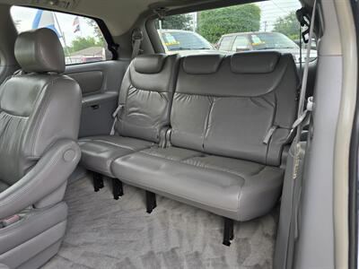 2005 Toyota Sienna LE 7 Passenger   - Photo 17 - Garland, TX 75042