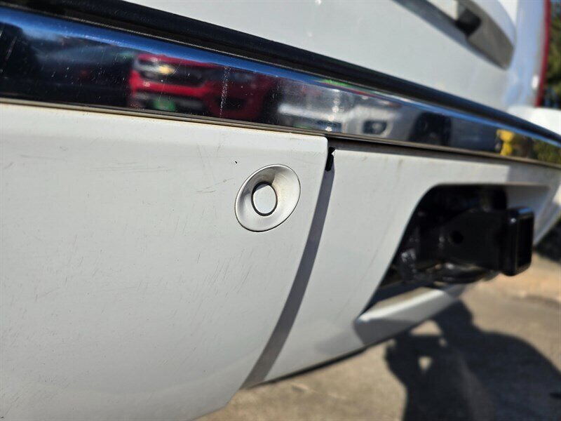 2009 Chevrolet Suburban LTZ 1500 - Photo 9 - Garland, TX 75042