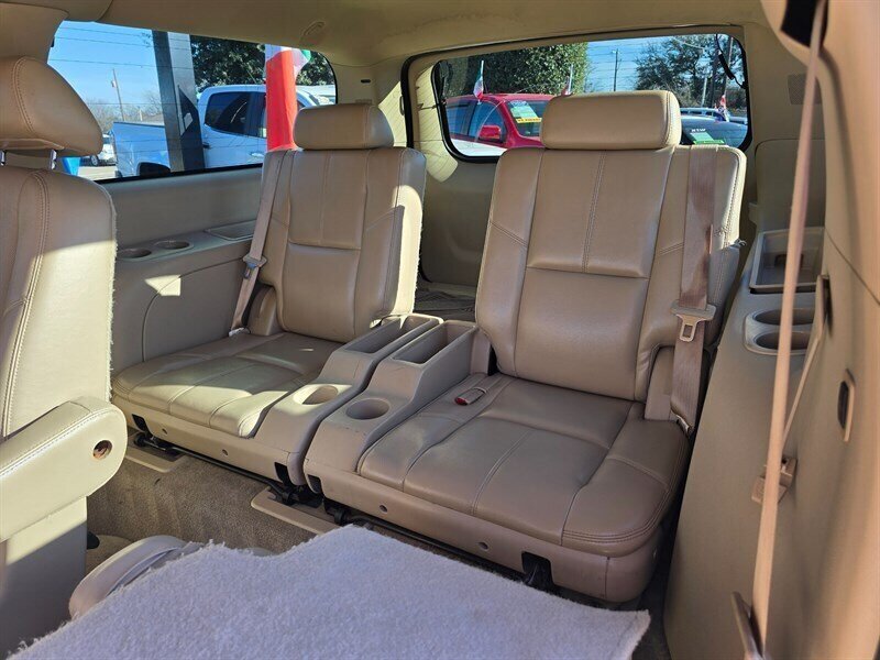 2009 Chevrolet Suburban LTZ 1500 - Photo 20 - Garland, TX 75042