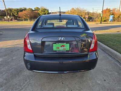 2010 Hyundai ACCENT GLS   - Photo 7 - Garland, TX 75042