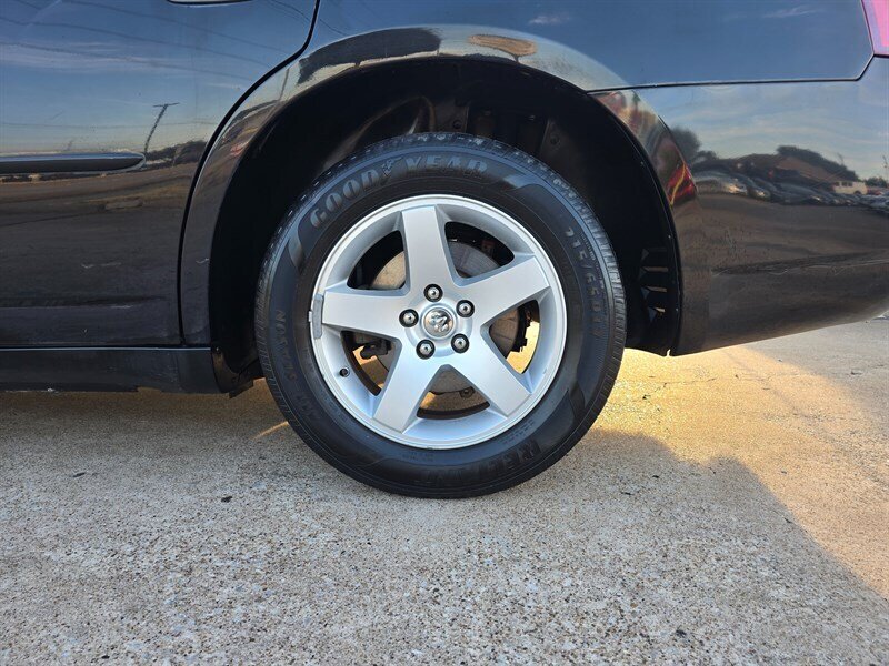 2010 Dodge Charger SXT - Photo 5 - Garland, TX 75042