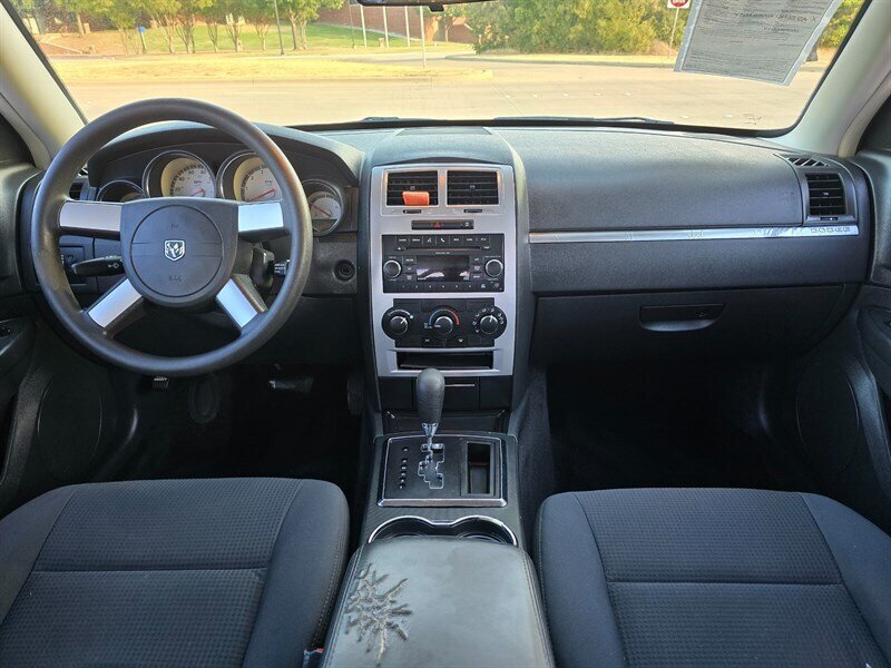 2010 Dodge Charger SXT - Photo 18 - Garland, TX 75042